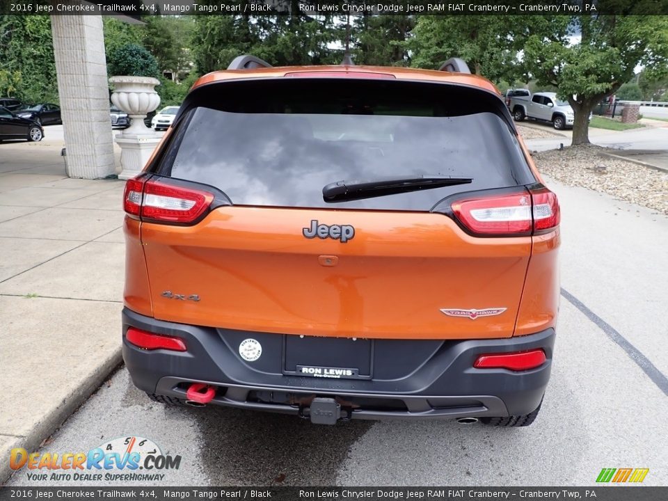 2016 Jeep Cherokee Trailhawk 4x4 Mango Tango Pearl / Black Photo #7