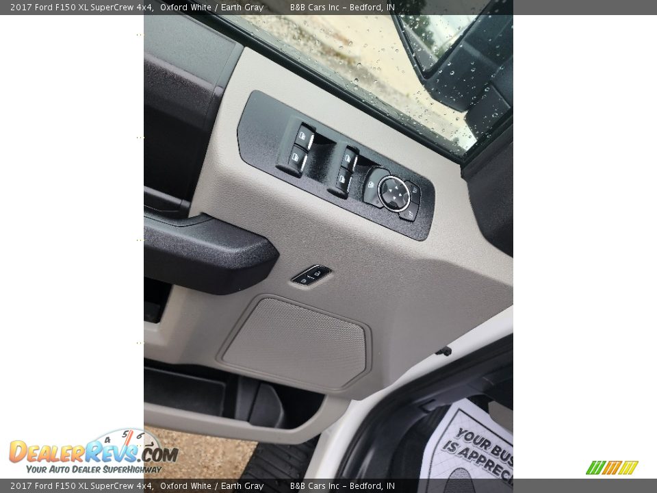 Door Panel of 2017 Ford F150 XL SuperCrew 4x4 Photo #12