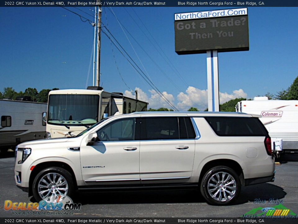 2022 GMC Yukon XL Denali 4WD Pearl Beige Metallic / Very Dark Ash Gray/Dark Walnut Photo #2