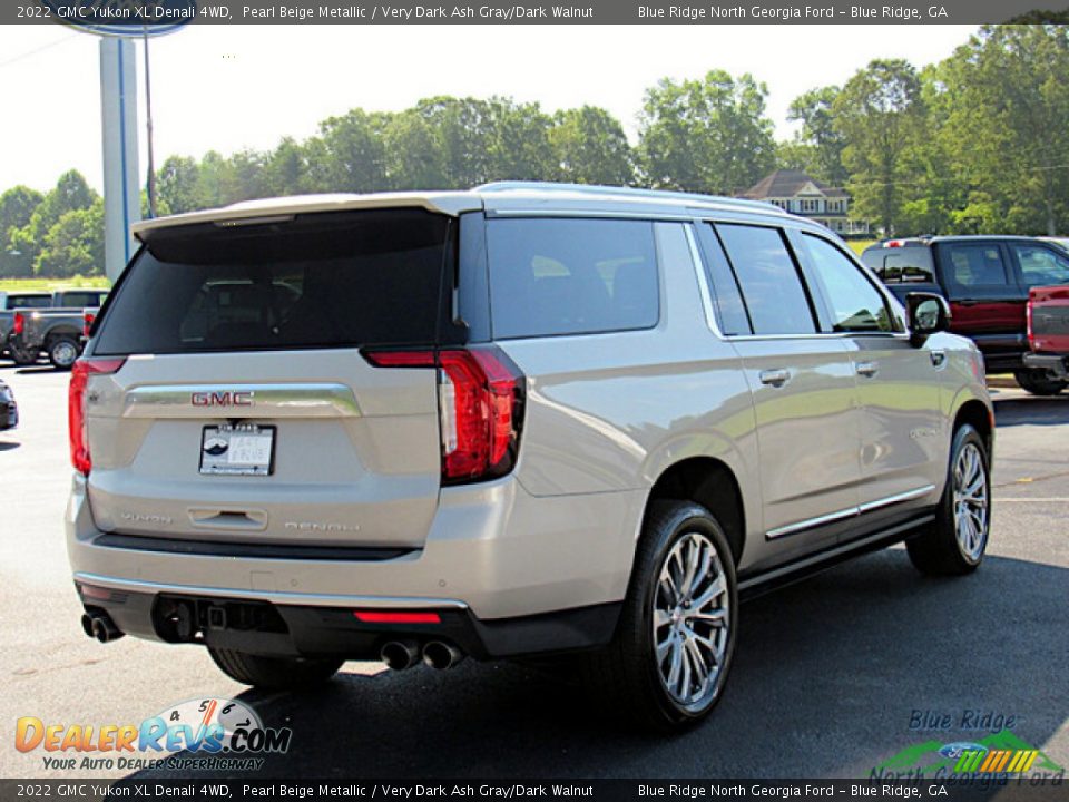 2022 GMC Yukon XL Denali 4WD Pearl Beige Metallic / Very Dark Ash Gray/Dark Walnut Photo #5