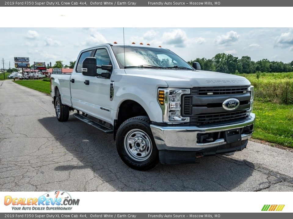 2019 Ford F350 Super Duty XL Crew Cab 4x4 Oxford White / Earth Gray Photo #1