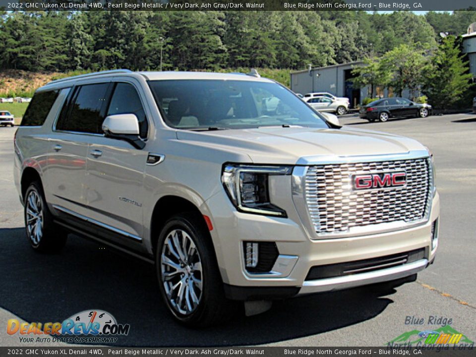 2022 GMC Yukon XL Denali 4WD Pearl Beige Metallic / Very Dark Ash Gray/Dark Walnut Photo #7