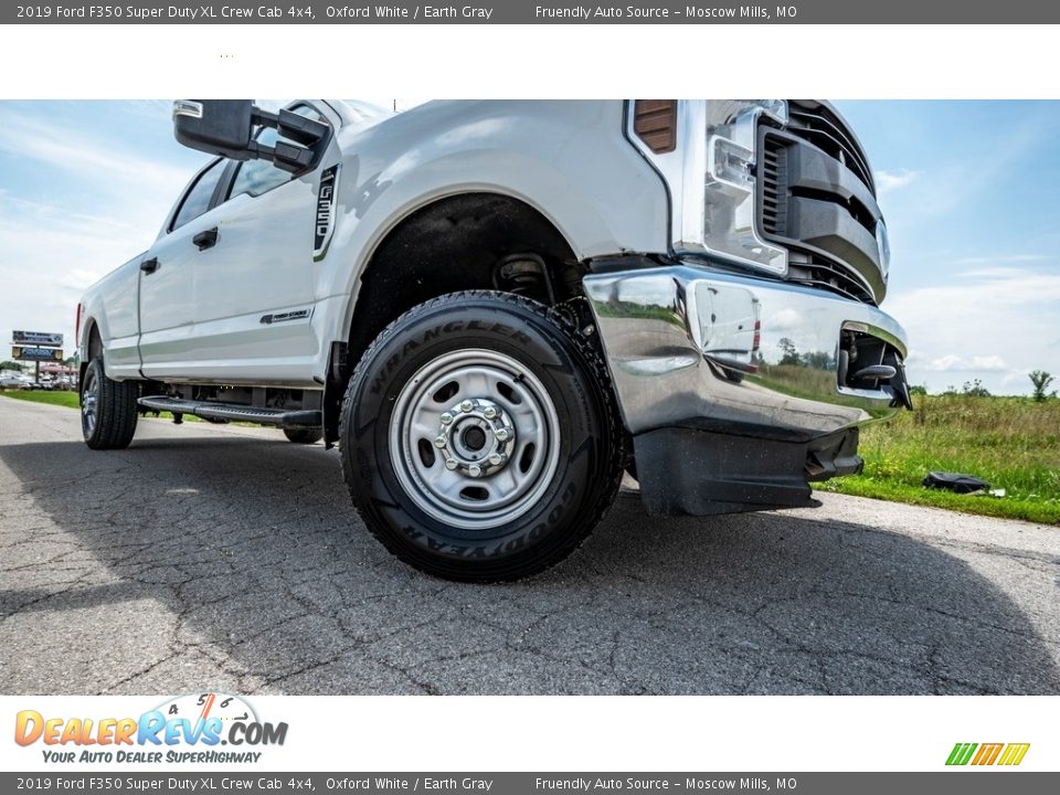 2019 Ford F350 Super Duty XL Crew Cab 4x4 Oxford White / Earth Gray Photo #2