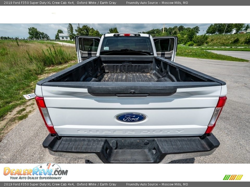 2019 Ford F350 Super Duty XL Crew Cab 4x4 Oxford White / Earth Gray Photo #21