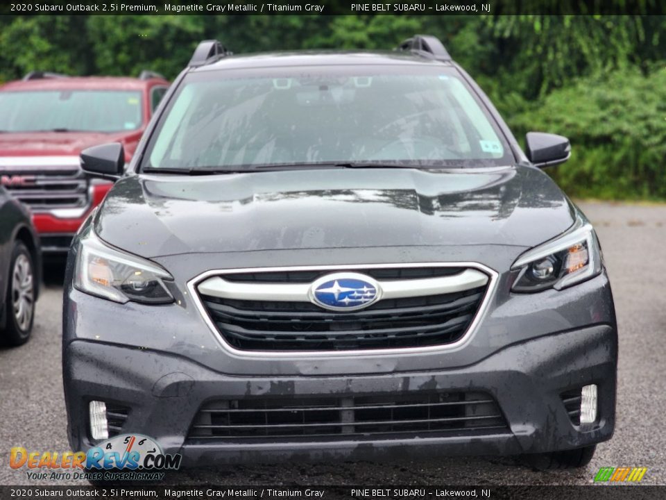 2020 Subaru Outback 2.5i Premium Magnetite Gray Metallic / Titanium Gray Photo #2