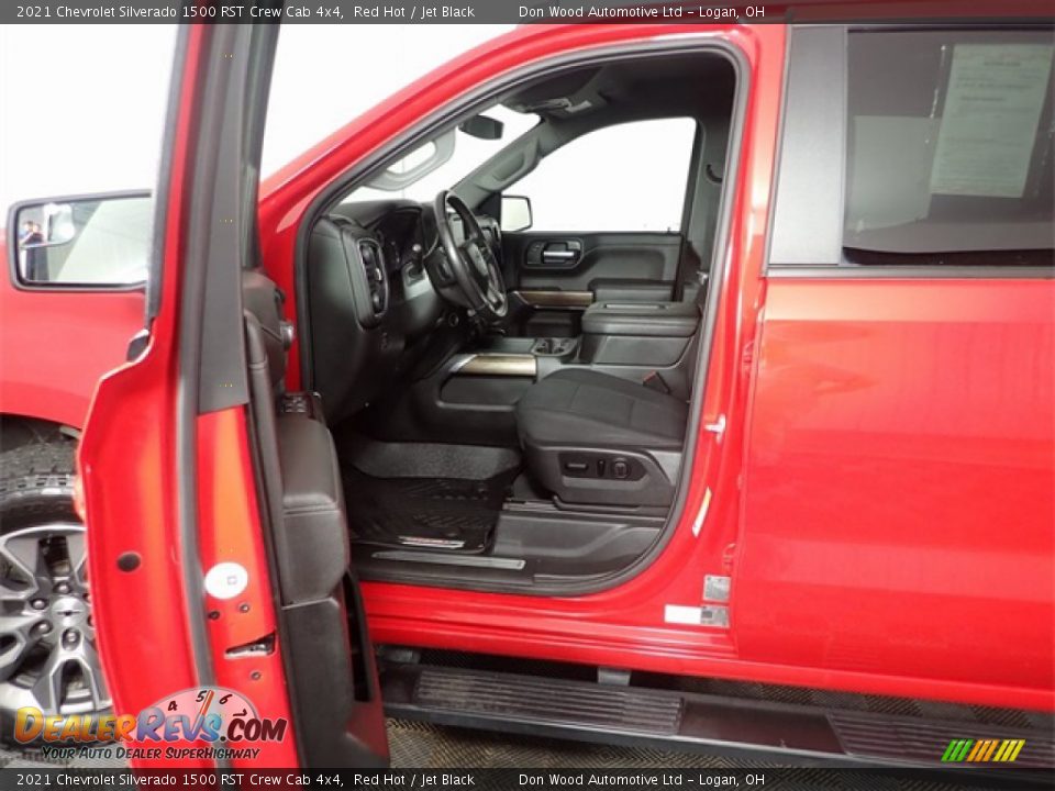 2021 Chevrolet Silverado 1500 RST Crew Cab 4x4 Red Hot / Jet Black Photo #17