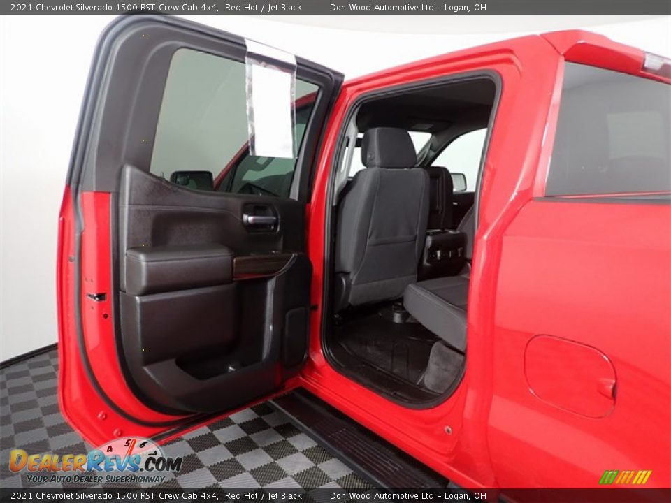 2021 Chevrolet Silverado 1500 RST Crew Cab 4x4 Red Hot / Jet Black Photo #28