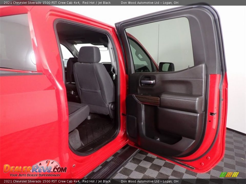 2021 Chevrolet Silverado 1500 RST Crew Cab 4x4 Red Hot / Jet Black Photo #30