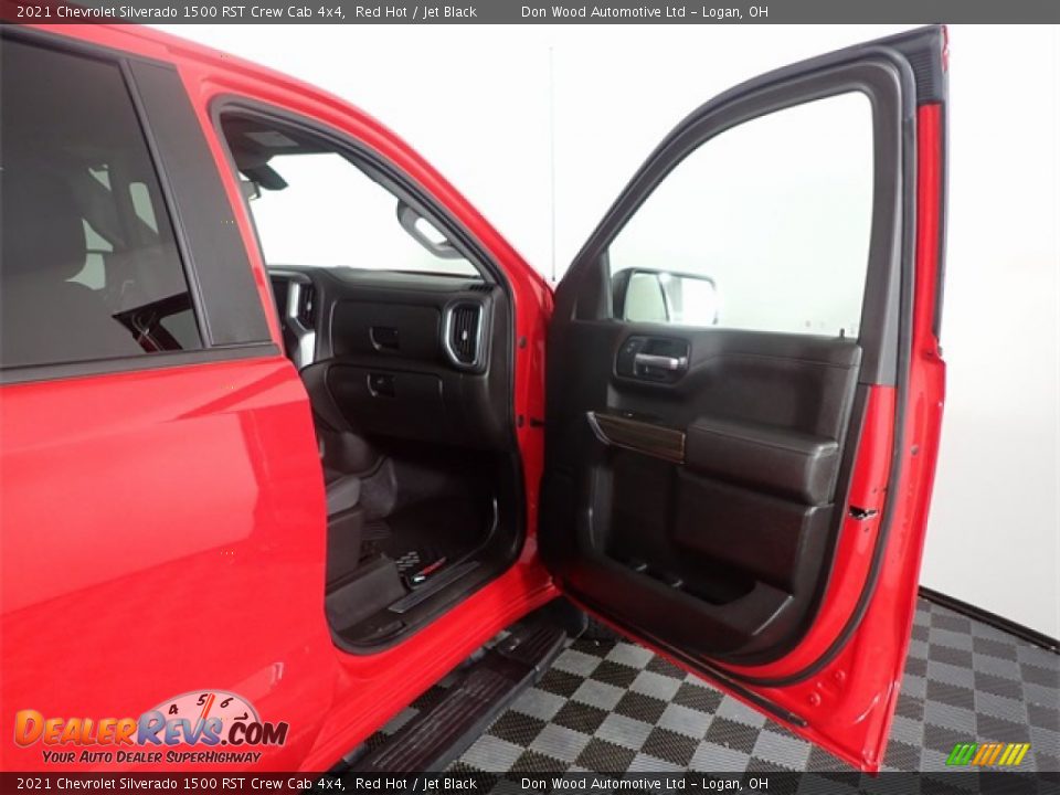 2021 Chevrolet Silverado 1500 RST Crew Cab 4x4 Red Hot / Jet Black Photo #32