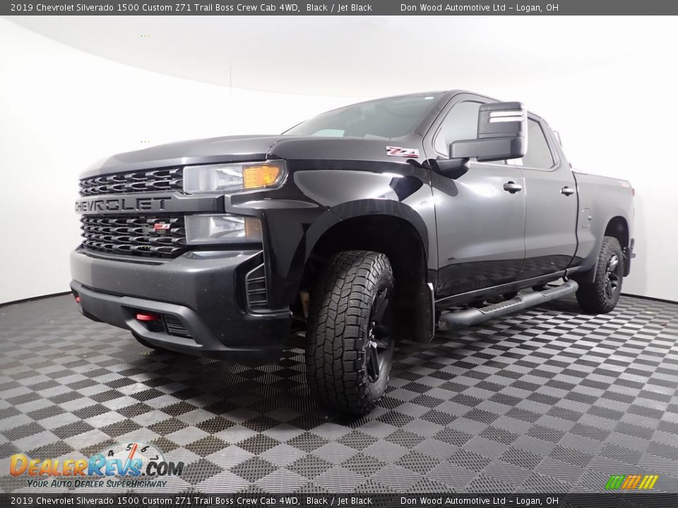 2019 Chevrolet Silverado 1500 Custom Z71 Trail Boss Crew Cab 4WD Black / Jet Black Photo #7