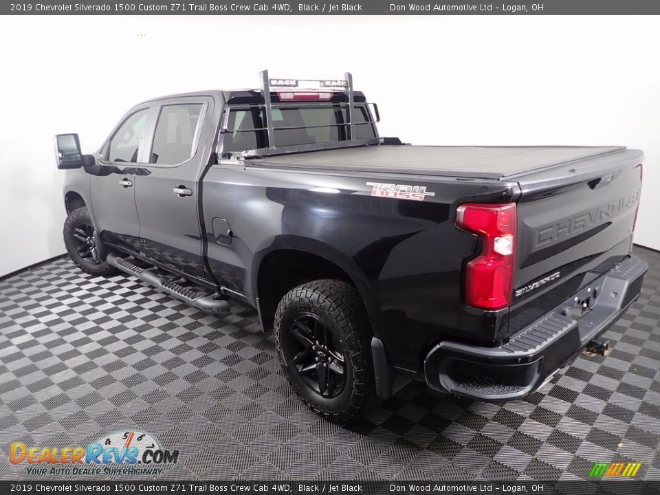 2019 Chevrolet Silverado 1500 Custom Z71 Trail Boss Crew Cab 4WD Black / Jet Black Photo #10