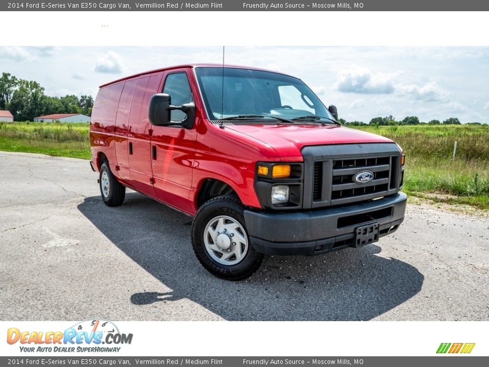 Front 3/4 View of 2014 Ford E-Series Van E350 Cargo Van Photo #1