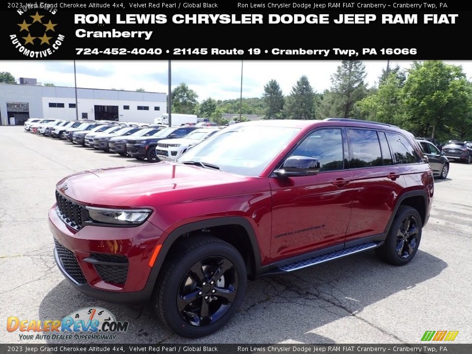 2023 Jeep Grand Cherokee Altitude 4x4 Velvet Red Pearl / Global Black Photo #1