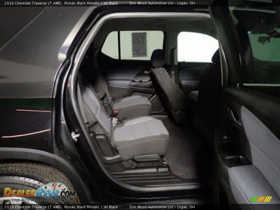 2019 Chevrolet Traverse LT AWD Mosaic Black Metallic / Jet Black Photo #32