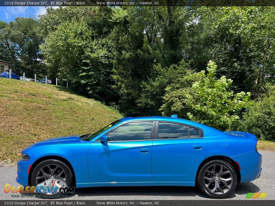 2019 Dodge Charger SXT B5 Blue Pearl / Black Photo #1