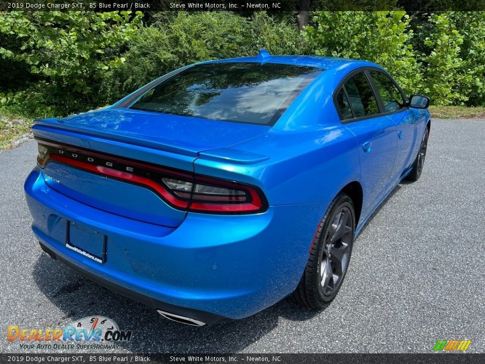 2019 Dodge Charger SXT B5 Blue Pearl / Black Photo #8