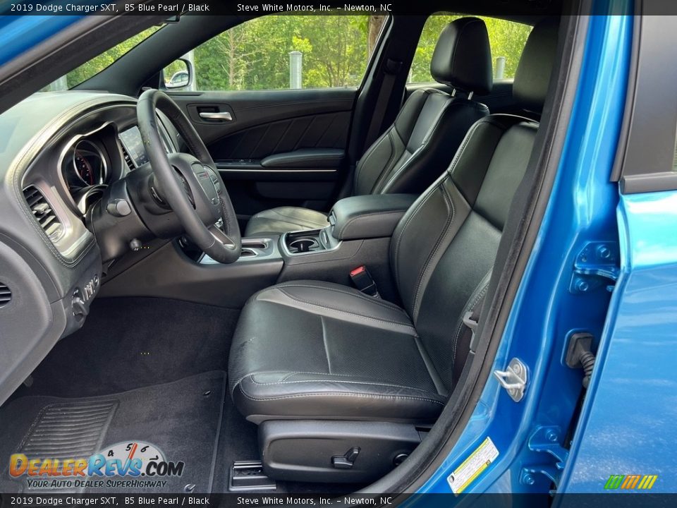 2019 Dodge Charger SXT B5 Blue Pearl / Black Photo #12