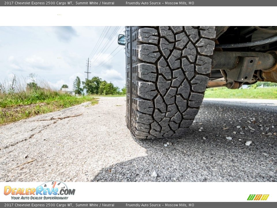 2017 Chevrolet Express 2500 Cargo WT Summit White / Neutral Photo #13