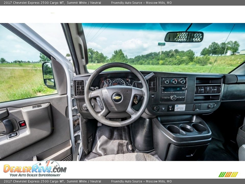 2017 Chevrolet Express 2500 Cargo WT Summit White / Neutral Photo #27