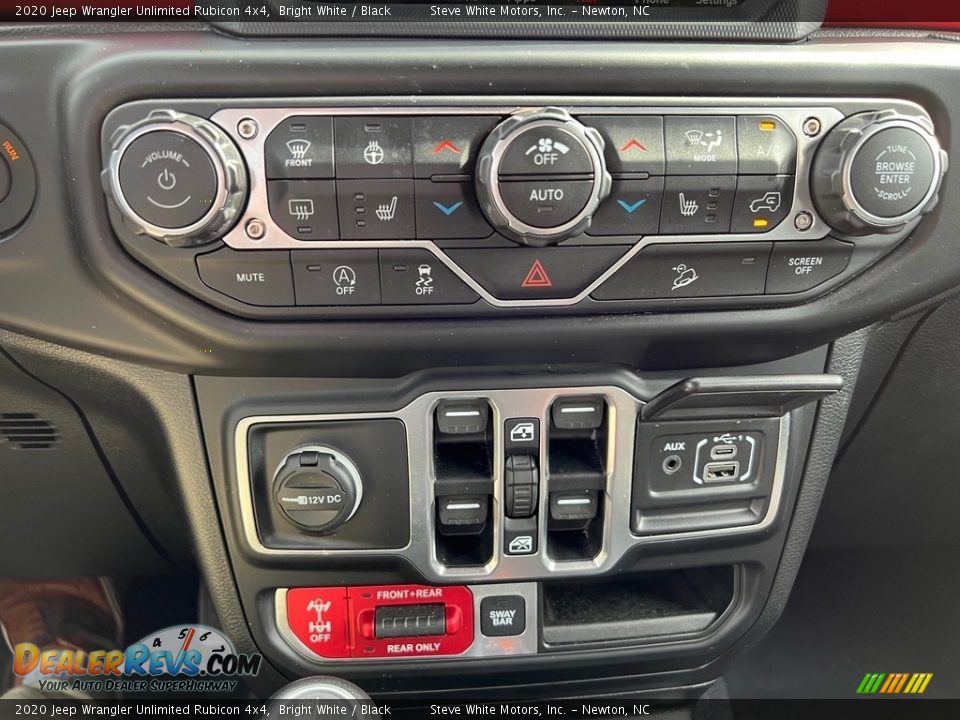 Controls of 2020 Jeep Wrangler Unlimited Rubicon 4x4 Photo #26