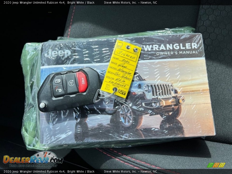 Keys of 2020 Jeep Wrangler Unlimited Rubicon 4x4 Photo #29