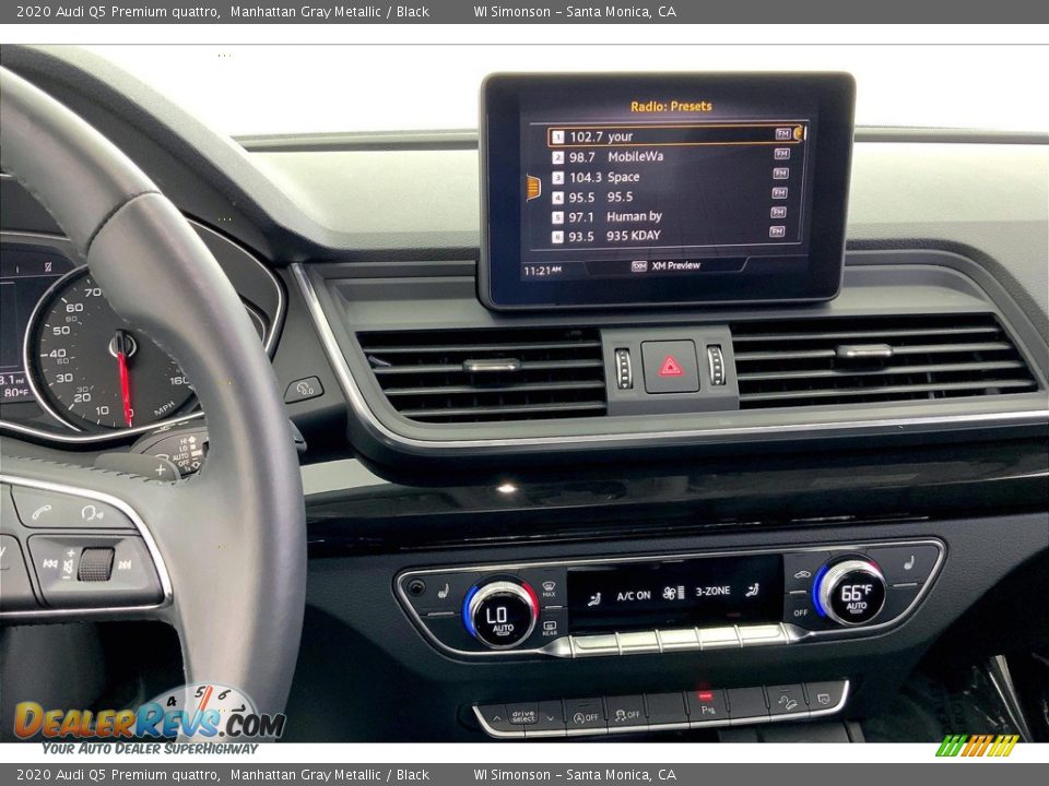 Controls of 2020 Audi Q5 Premium quattro Photo #5