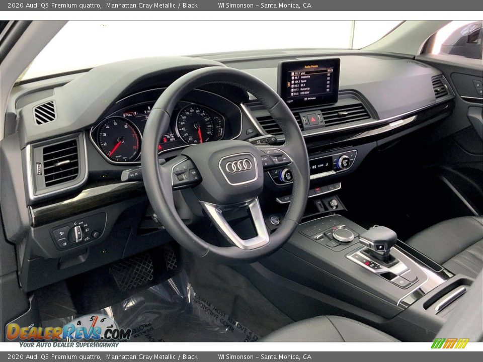 Front Seat of 2020 Audi Q5 Premium quattro Photo #14