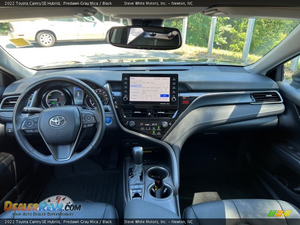 Dashboard of 2022 Toyota Camry SE Hybrid Photo #18