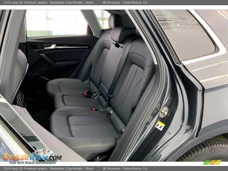 Rear Seat of 2020 Audi Q5 Premium quattro Photo #20