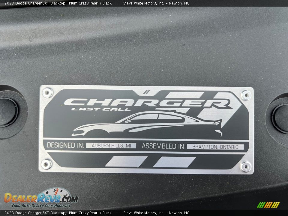 2023 Dodge Charger SXT Blacktop Plum Crazy Pearl / Black Photo #10