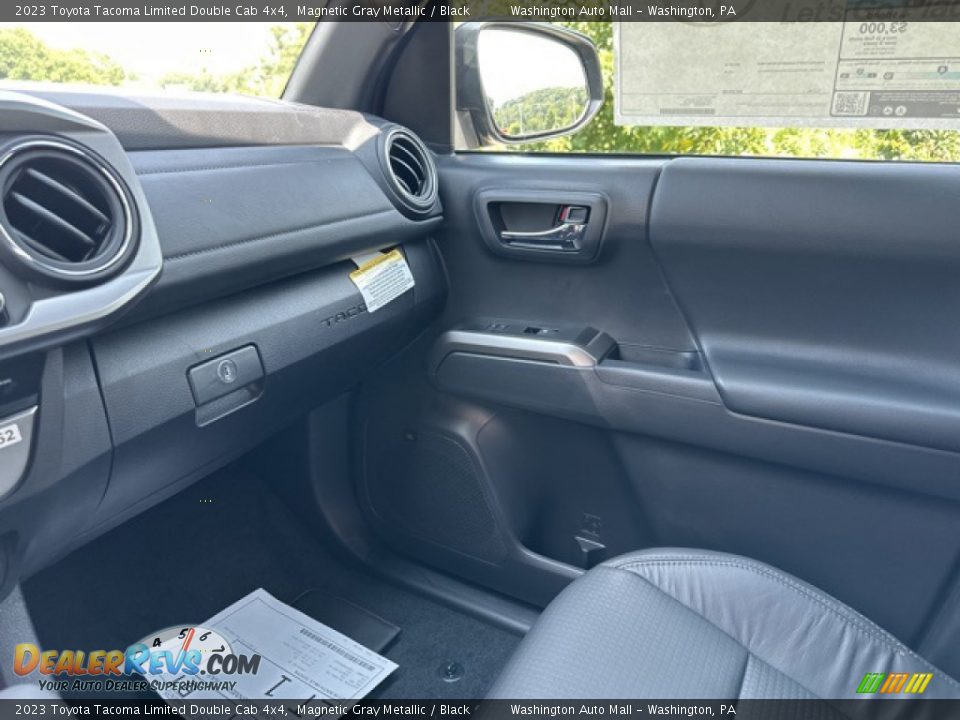2023 Toyota Tacoma Limited Double Cab 4x4 Magnetic Gray Metallic / Black Photo #15