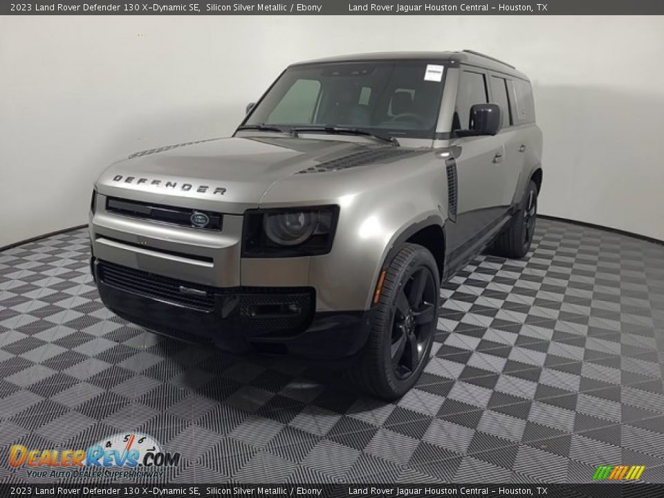 2023 Land Rover Defender 130 X-Dynamic SE Silicon Silver Metallic / Ebony Photo #1