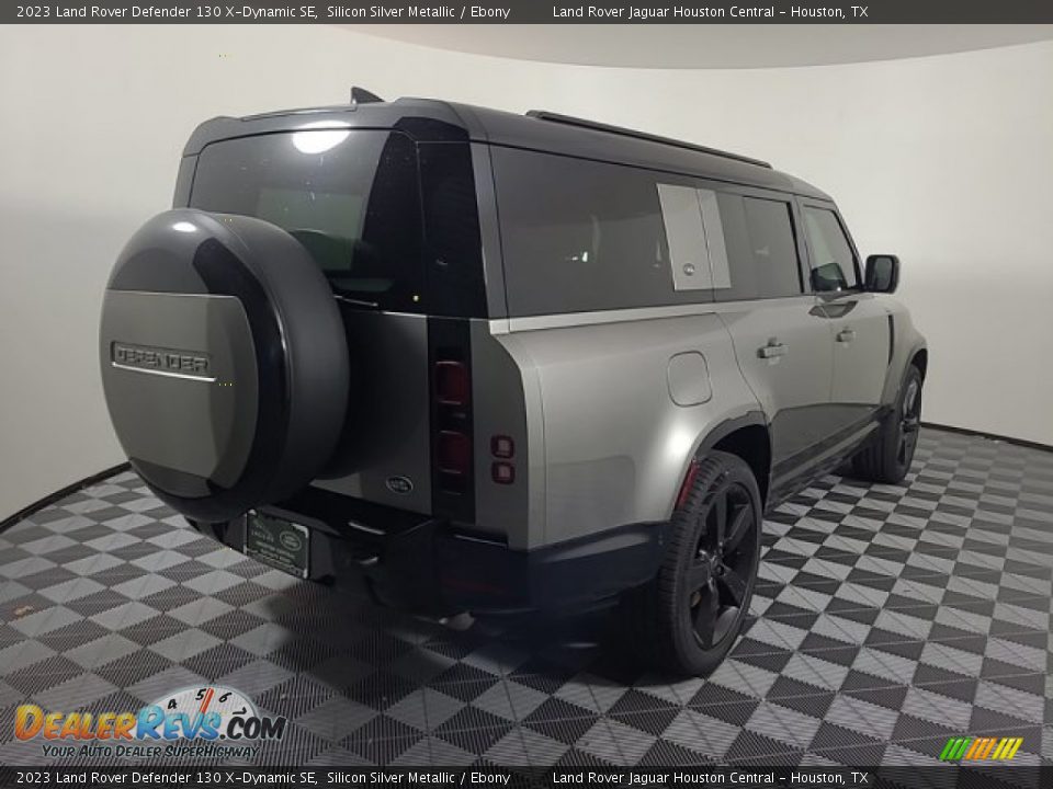 2023 Land Rover Defender 130 X-Dynamic SE Silicon Silver Metallic / Ebony Photo #2