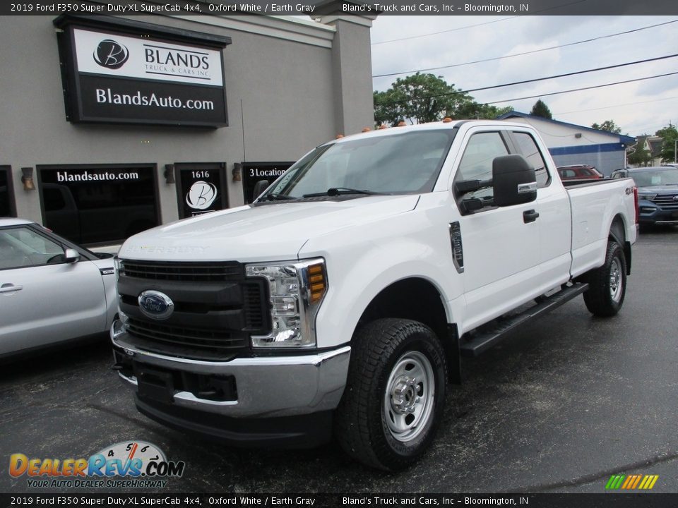 2019 Ford F350 Super Duty XL SuperCab 4x4 Oxford White / Earth Gray Photo #2