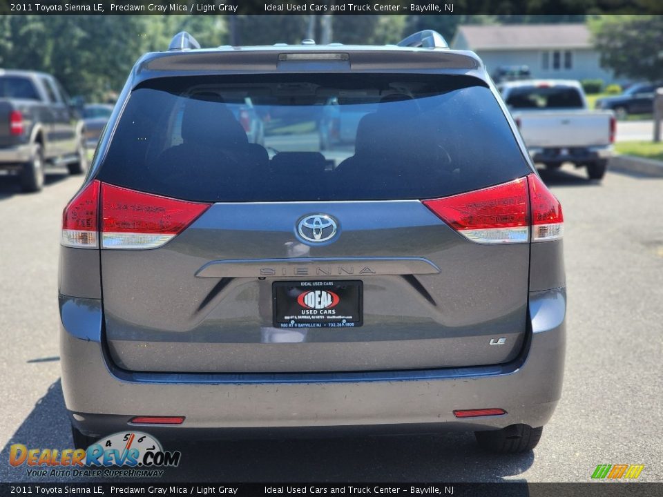 2011 Toyota Sienna LE Predawn Gray Mica / Light Gray Photo #4