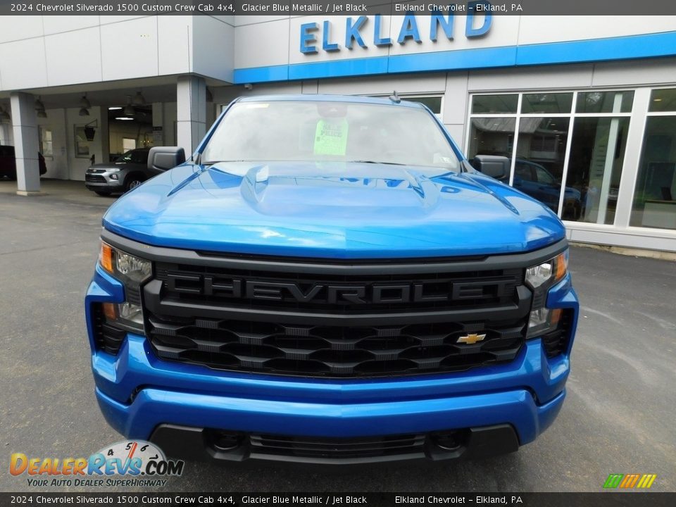 2024 Chevrolet Silverado 1500 Custom Crew Cab 4x4 Glacier Blue Metallic / Jet Black Photo #4