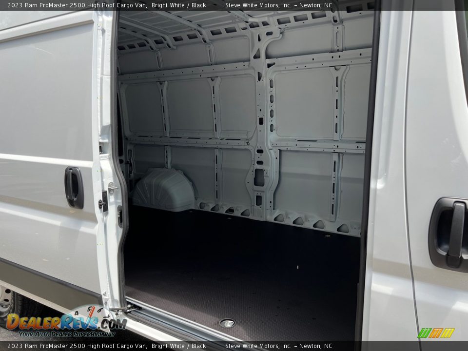 2023 Ram ProMaster 2500 High Roof Cargo Van Bright White / Black Photo #13