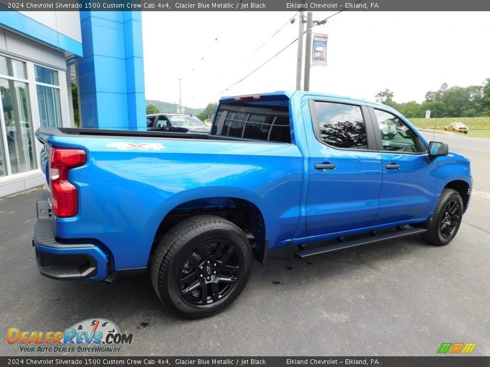 2024 Chevrolet Silverado 1500 Custom Crew Cab 4x4 Glacier Blue Metallic / Jet Black Photo #9