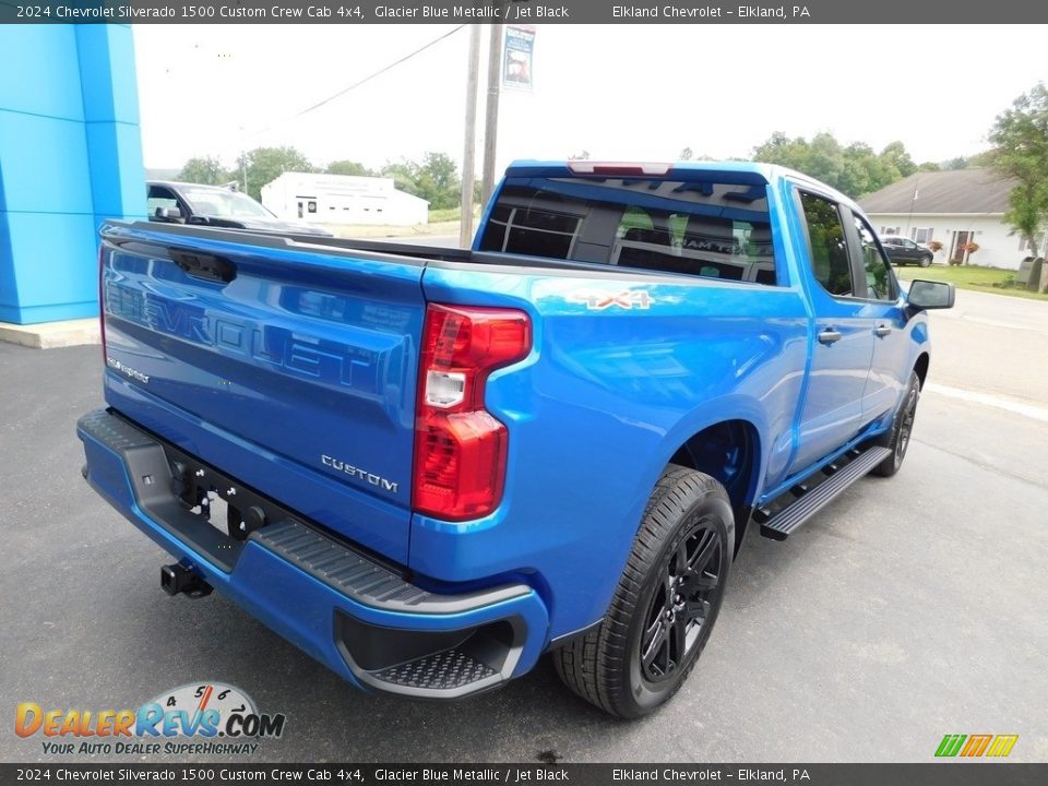 2024 Chevrolet Silverado 1500 Custom Crew Cab 4x4 Glacier Blue Metallic / Jet Black Photo #10