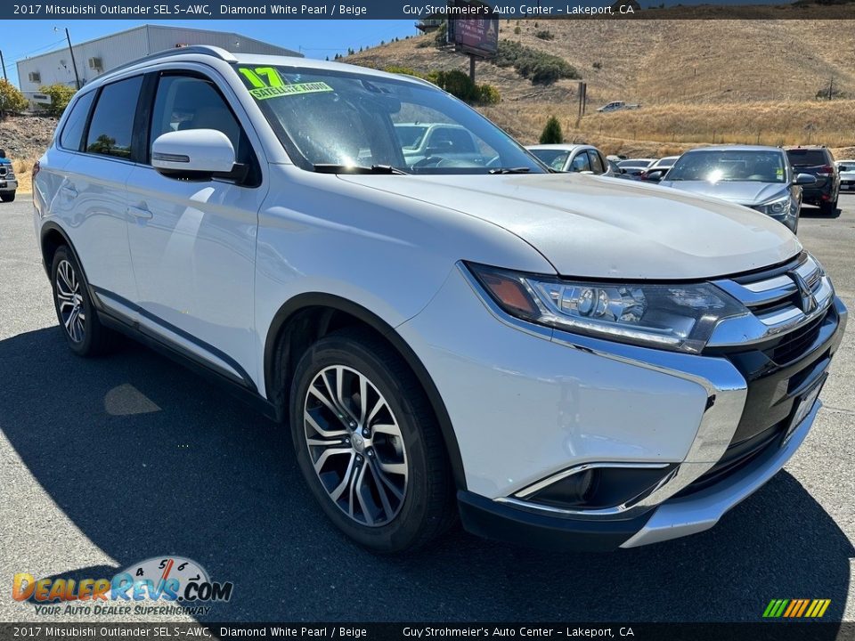 Diamond White Pearl 2017 Mitsubishi Outlander SEL S-AWC Photo #1