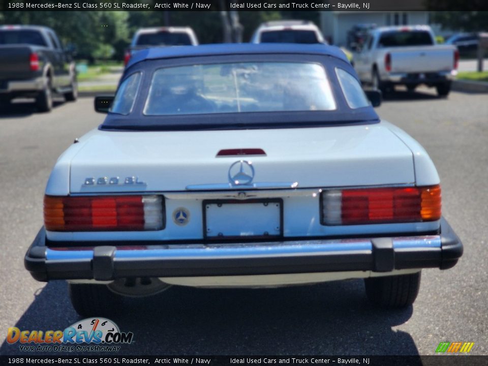 1988 Mercedes-Benz SL Class 560 SL Roadster Arctic White / Navy Photo #4