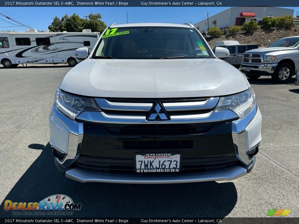 2017 Mitsubishi Outlander SEL S-AWC Diamond White Pearl / Beige Photo #2