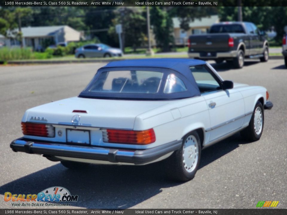 1988 Mercedes-Benz SL Class 560 SL Roadster Arctic White / Navy Photo #6