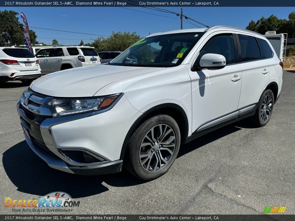 Diamond White Pearl 2017 Mitsubishi Outlander SEL S-AWC Photo #3