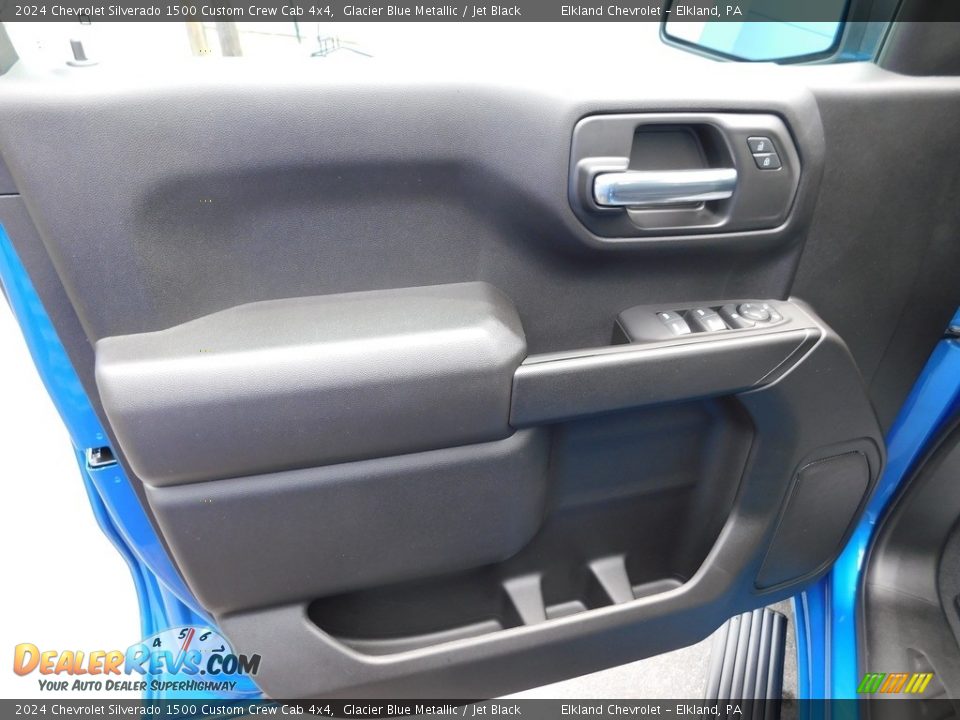 Door Panel of 2024 Chevrolet Silverado 1500 Custom Crew Cab 4x4 Photo #20