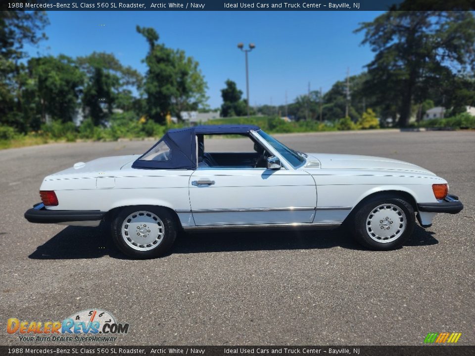 1988 Mercedes-Benz SL Class 560 SL Roadster Arctic White / Navy Photo #8