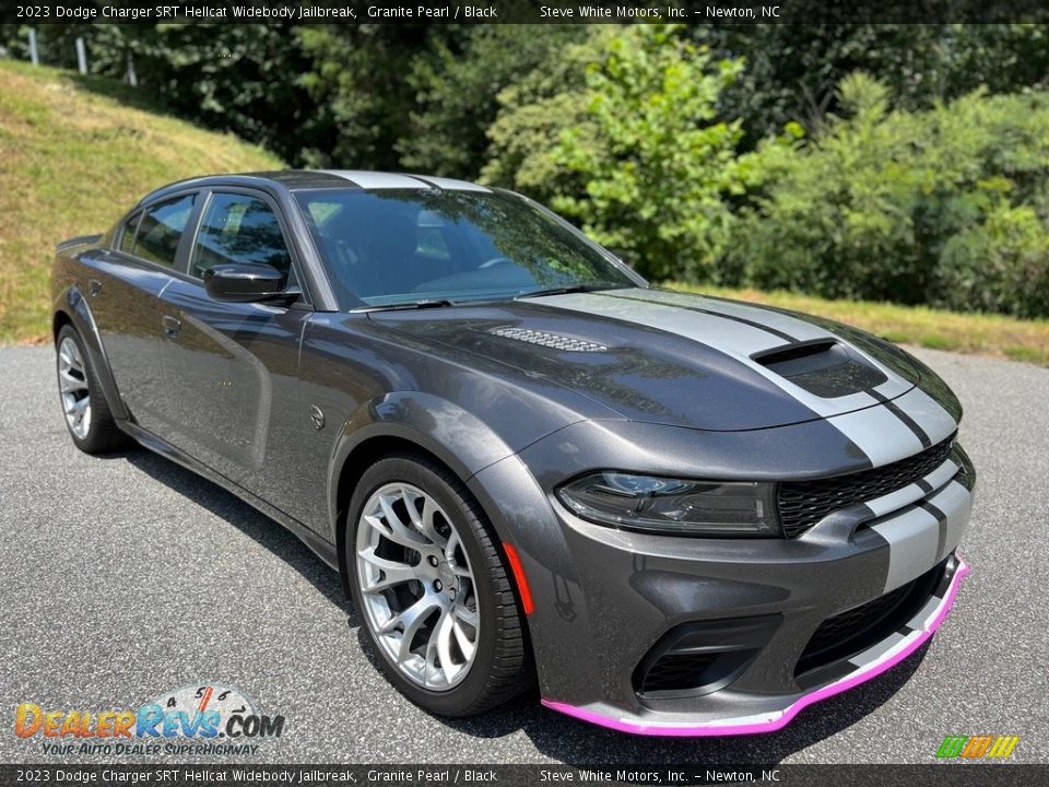 Front 3/4 View of 2023 Dodge Charger SRT Hellcat Widebody Jailbreak Photo #4