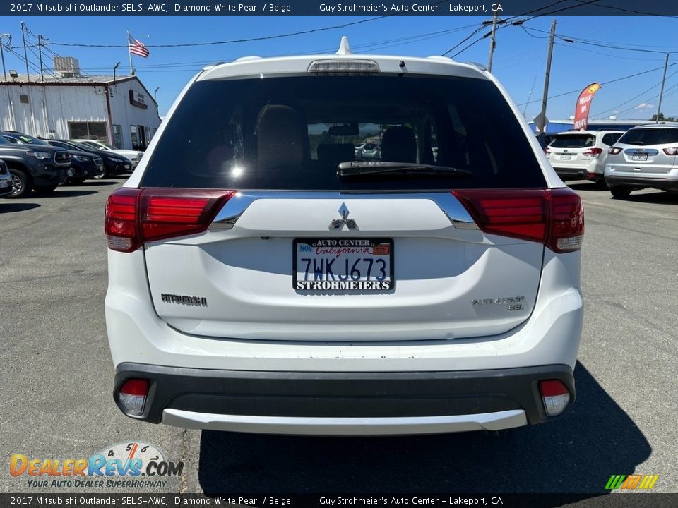 2017 Mitsubishi Outlander SEL S-AWC Diamond White Pearl / Beige Photo #5