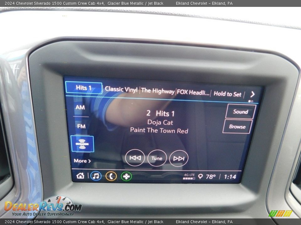 Controls of 2024 Chevrolet Silverado 1500 Custom Crew Cab 4x4 Photo #33