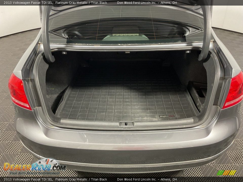 2013 Volkswagen Passat TDI SEL Trunk Photo #15